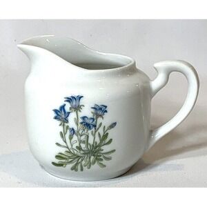 Takahashi Japan Creamer Vintage White Blue Flowers Porcelain‎ 1970s Cottagecore